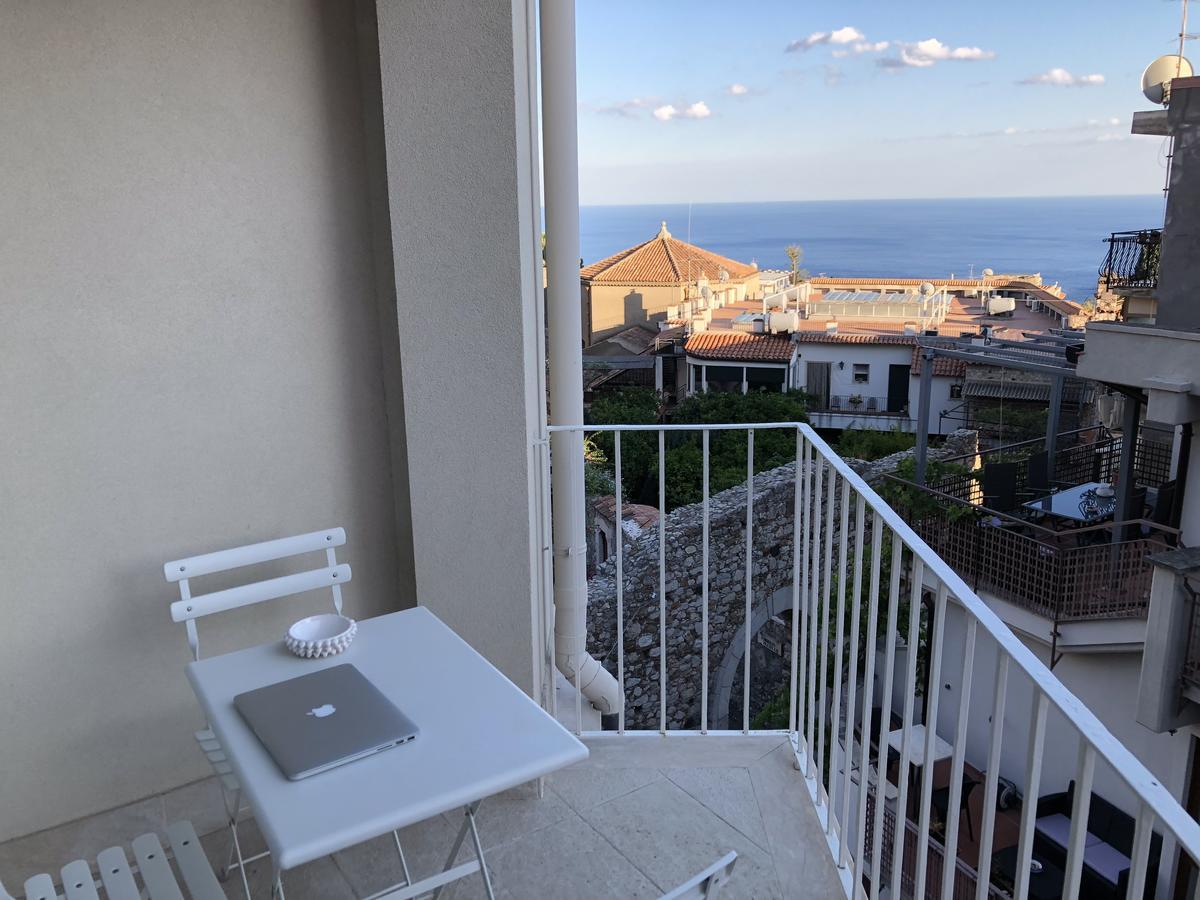 La Malandrina - Apartments & Suites Taormina Exterior photo
